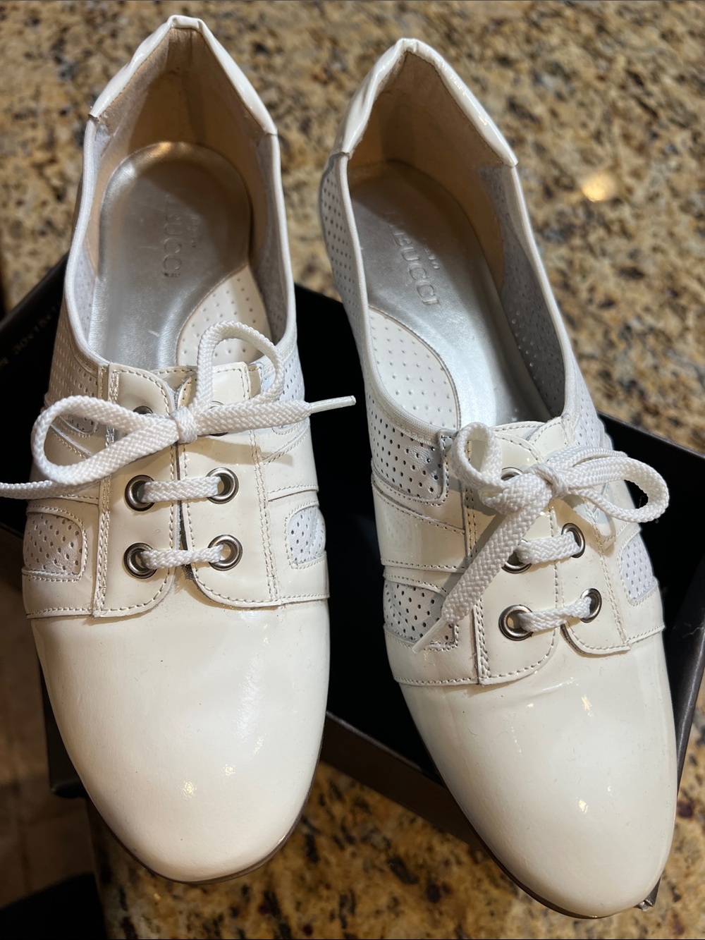 Sesto Meucci White Lace-Up Women's Comfort Oxfords